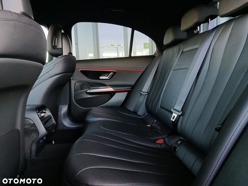 Mercedes-Benz Klasa E - 30