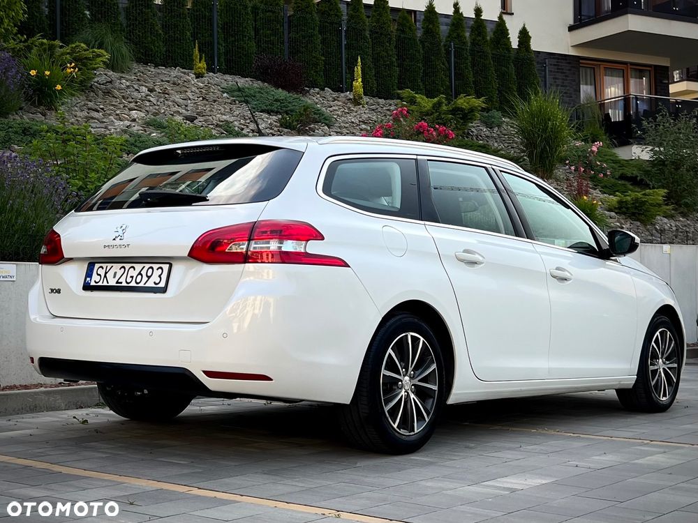 Peugeot 308 SW 1.2 PureTech Allure S&S - 3