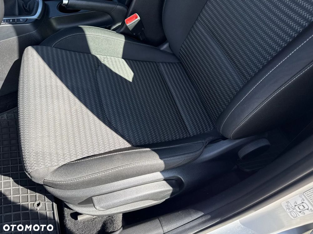 Kia Ceed 1.5 T-GDI M - 12