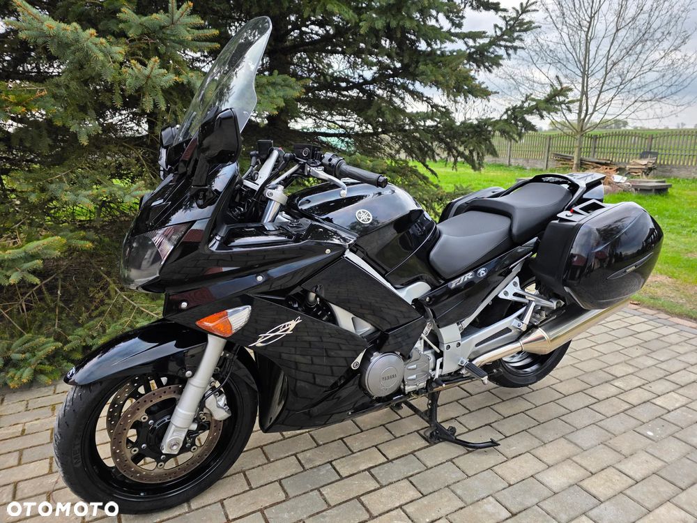 Yamaha FJR - 31