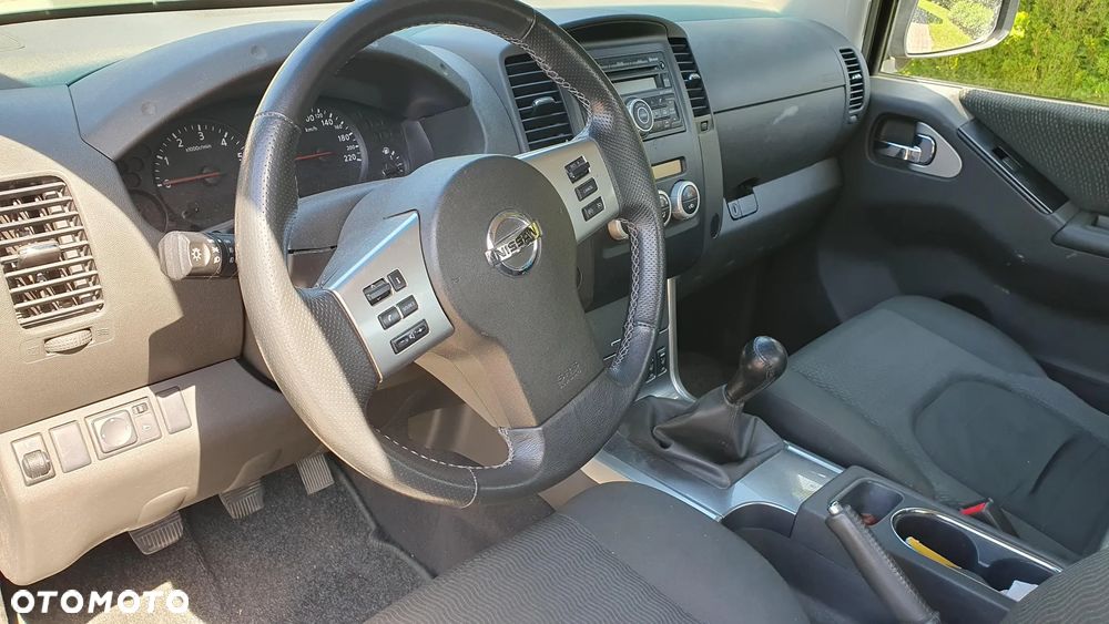 Nissan Navara 2.5 D FE Long - 2