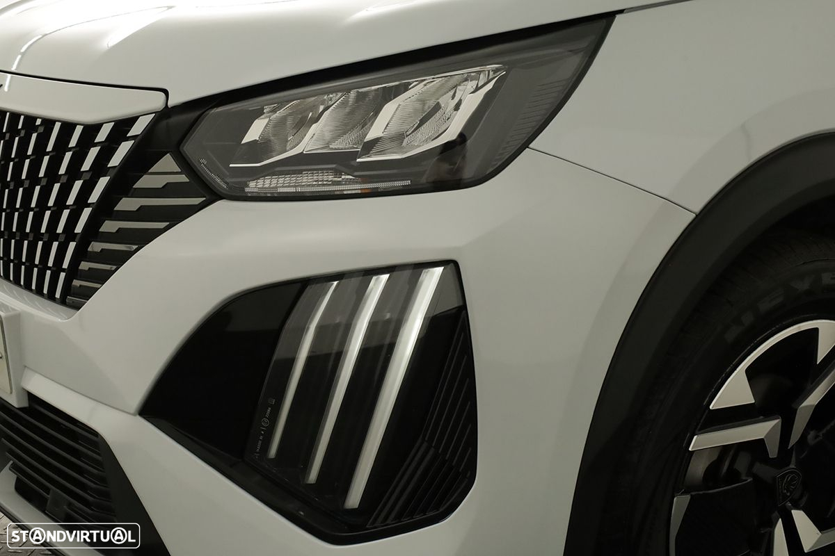 Peugeot 2008 1.2 PureTech Allure EAT8 - 6