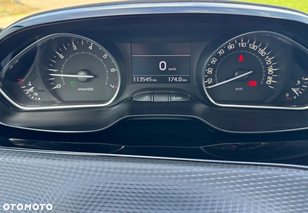 Peugeot 208 PureTech 110 Stop & Start Allure - 24