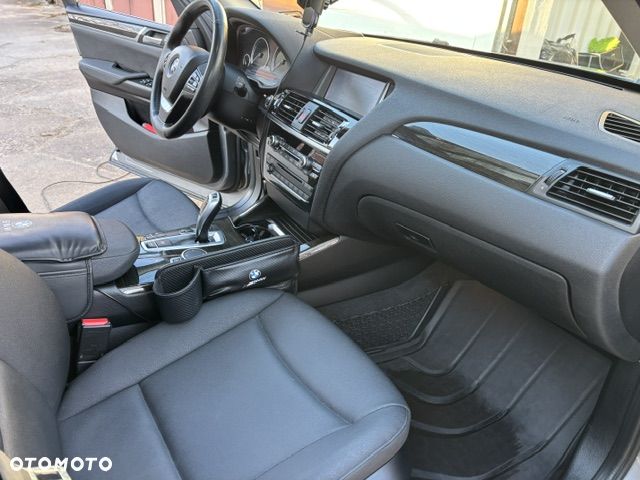 BMW X3 xDrive28i Sport-Aut xLine - 23