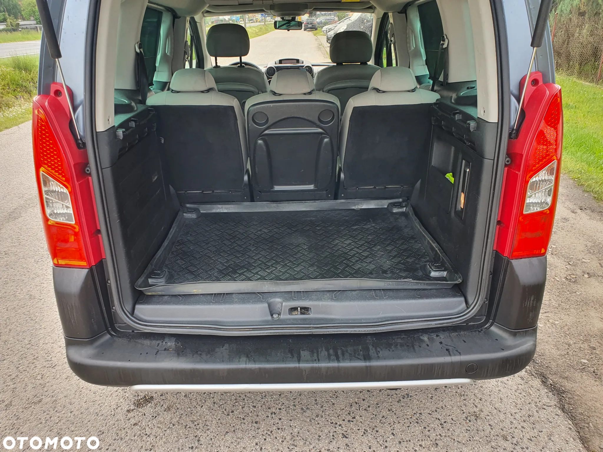 Peugeot Partner Tepee HDi FAP 110 Escapade - 19