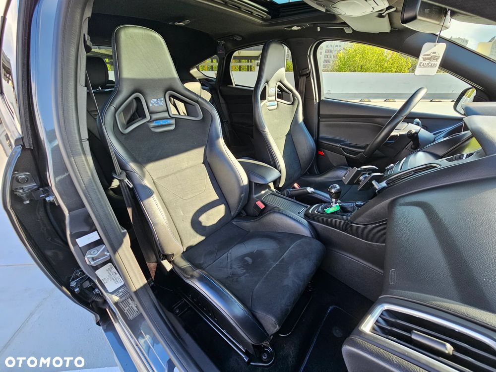 Ford Focus 2.3 EcoBoost RS - 12