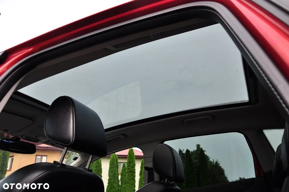 Ford Kuga 2.5 4x4 Titanium - 27