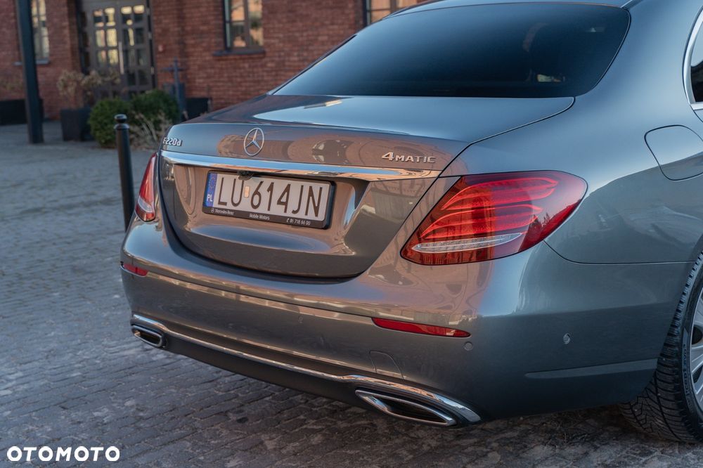 Mercedes-Benz Klasa E 220 d 4-Matic Business Edition 9G-TRONIC - 4