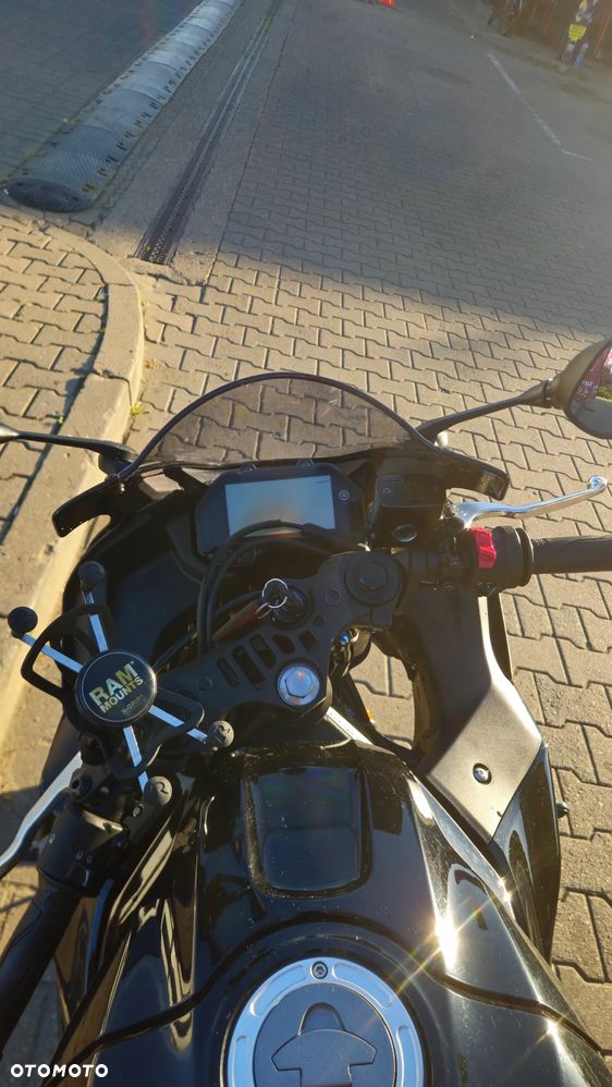 Yamaha R3 - 8