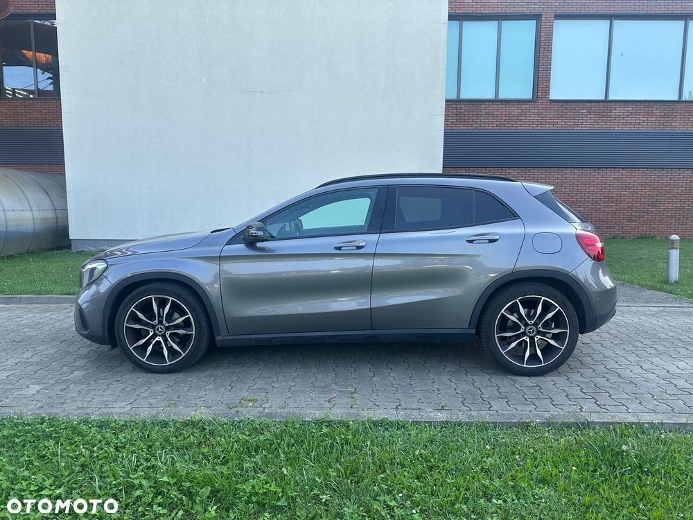 Mercedes-Benz GLA 200 7G-DCT Style - 8
