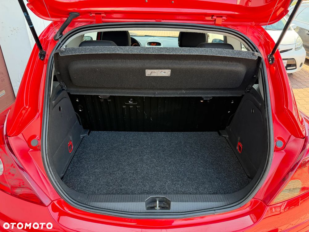 Opel Corsa 1.2 16V Essentia - 33