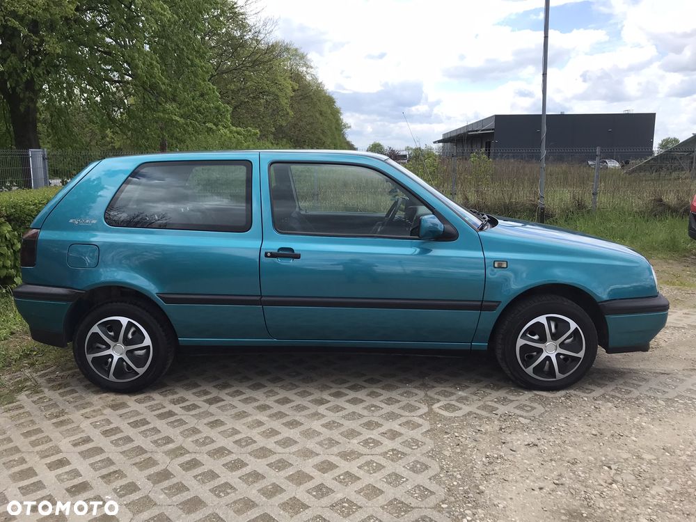 Volkswagen Golf - 4