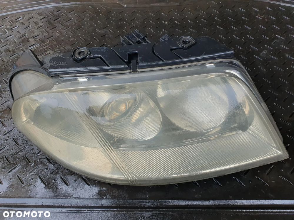VW PASSAT B5 REFLEKTOR LAMPA PRAWA PRZEDNIA PRAWY PRZÓD 3B0941016AN HELLA ORYGINAŁ - 1