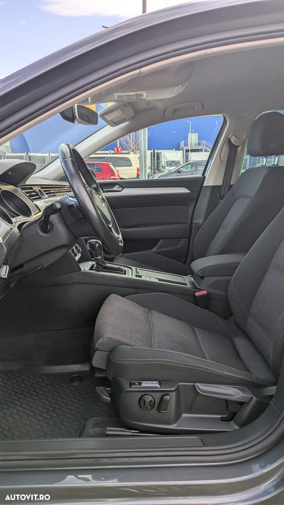 Volkswagen Passat Variant 2.0 TDI DSG Comfortline - 20