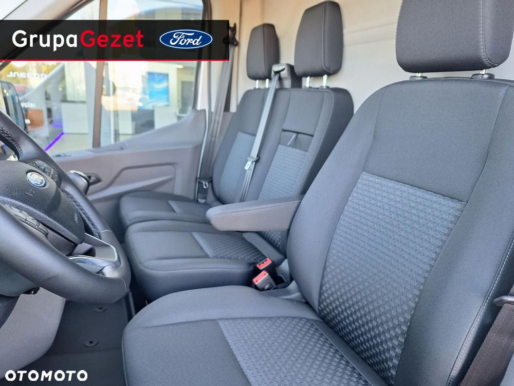 Ford Transit - 11