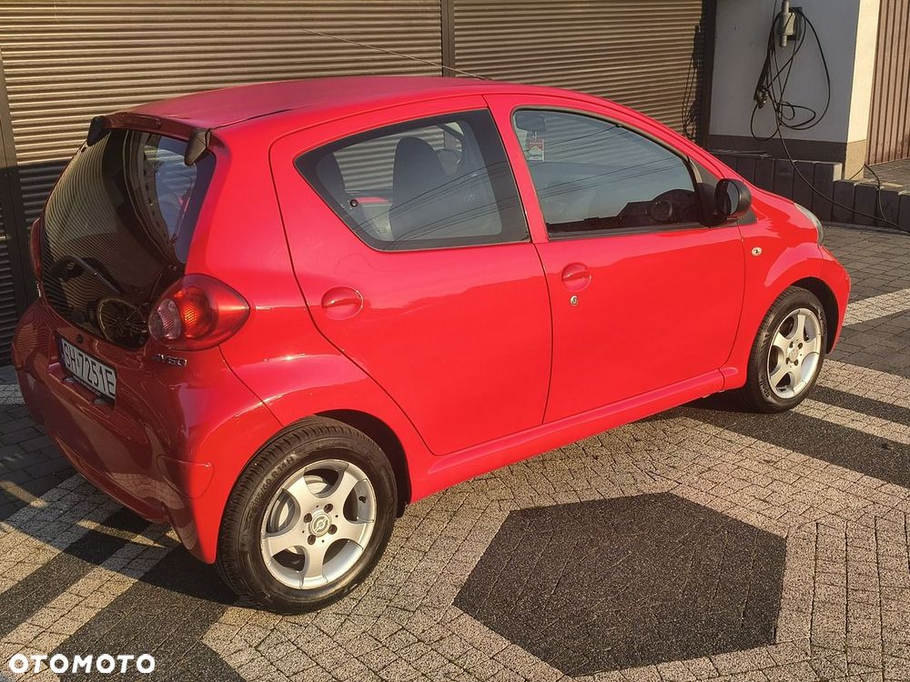 Toyota Aygo - 8