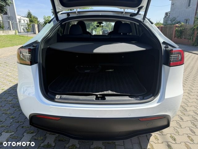 Tesla Model Y Performance AWD - 17