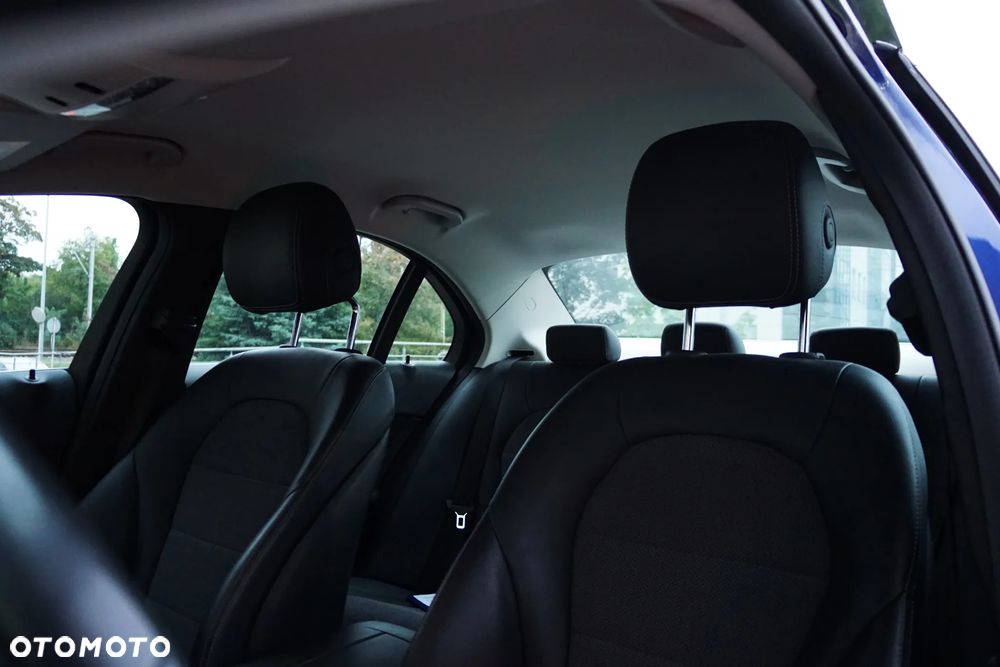 Mercedes-Benz Klasa C 180 9G-TRONIC - 12