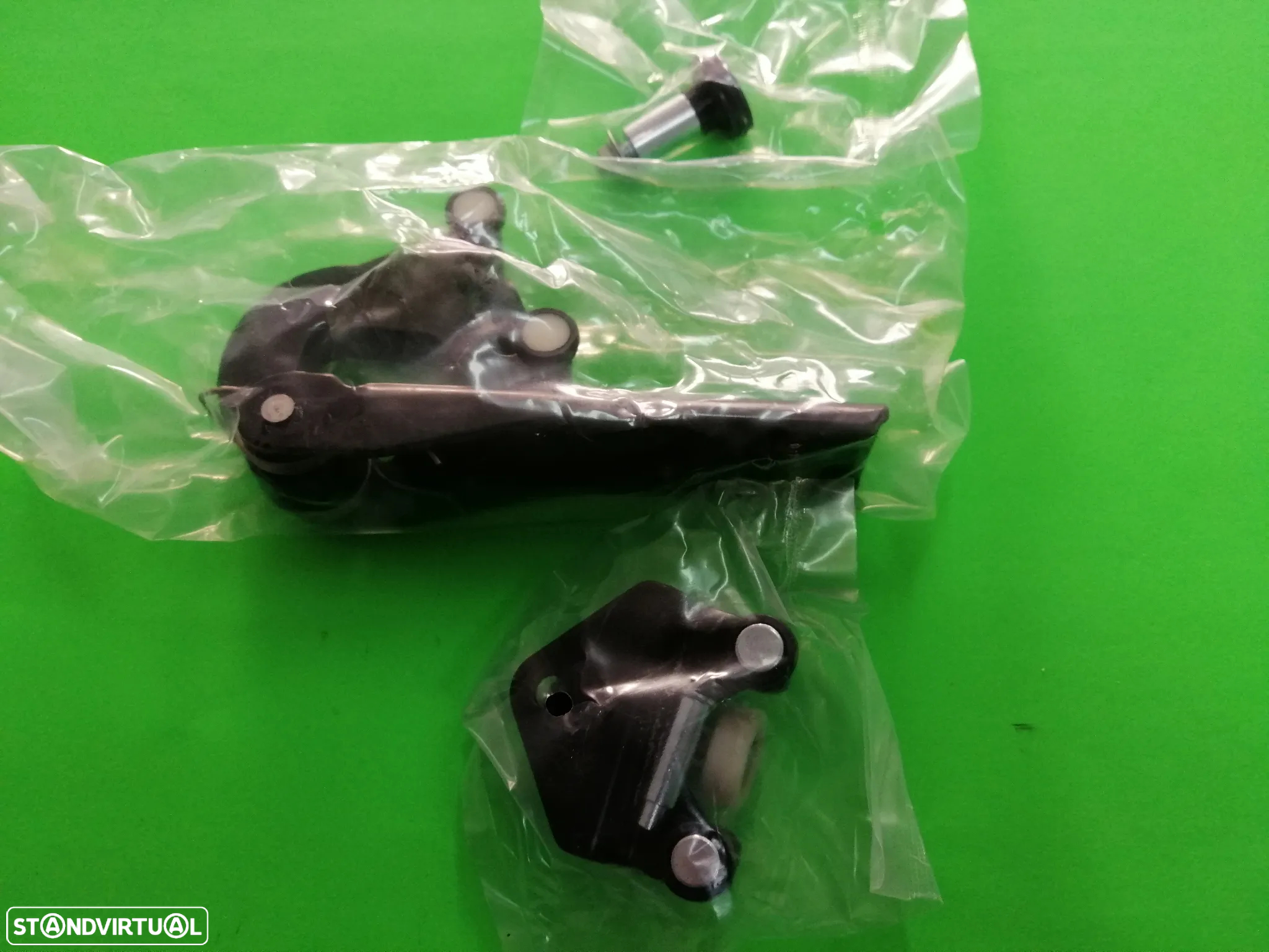 Roletes / Dobradiças da porta lateral de correr Renault Master 2010- Opel Movano 2010- - 2