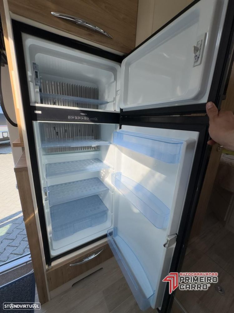 Bavaria Style I740 c.central e basculante - 8