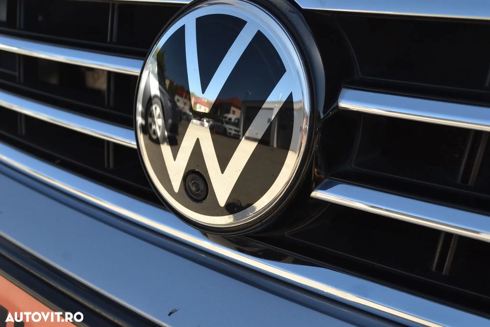 Volkswagen Passat 2.0 TDI SCR DSG 4Motion Elegance - 37