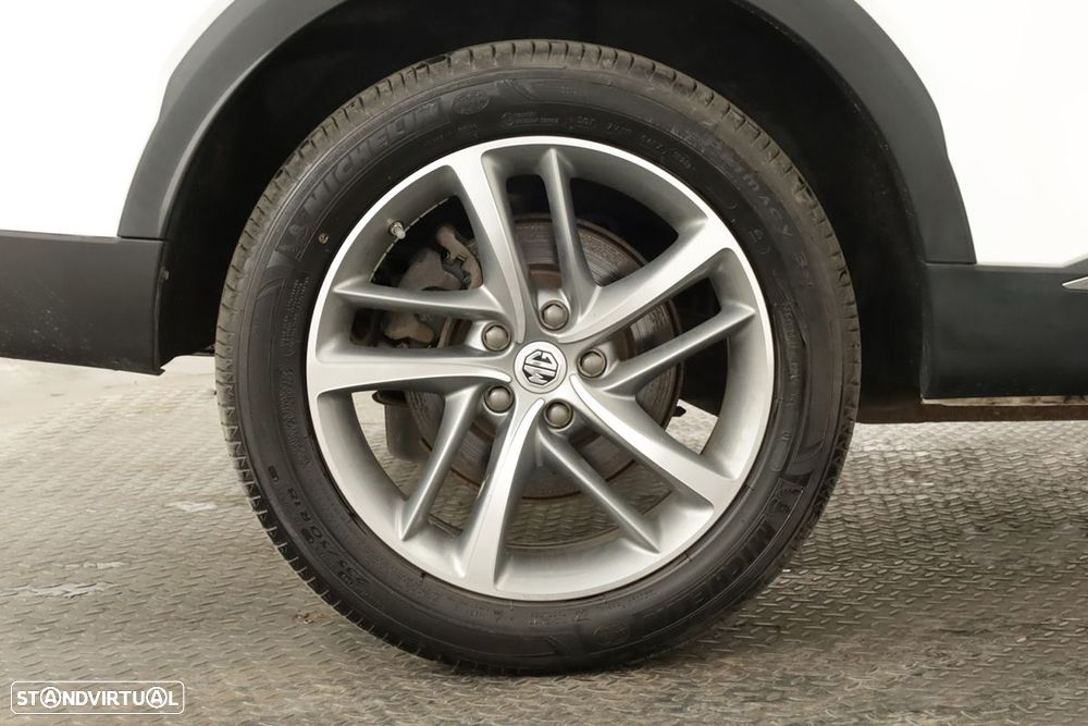 MG EHS 1.5 T-GDI Plug-in Hybrid Luxury - 5