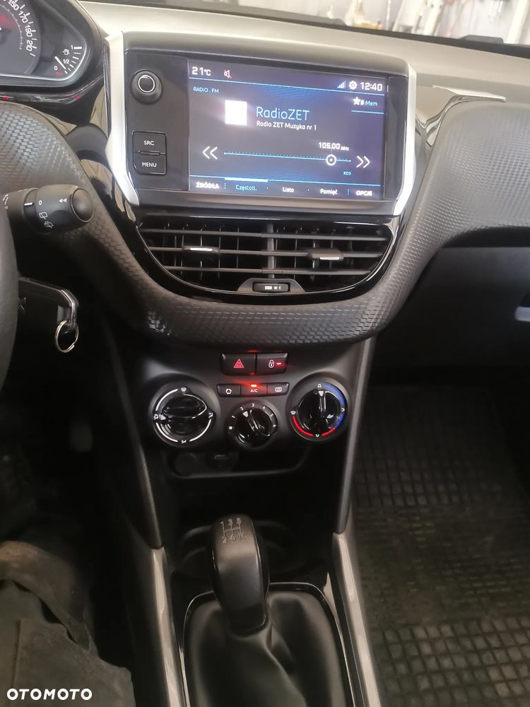 Peugeot 2008 1.2 Pure Tech GPF Active S&S - 14