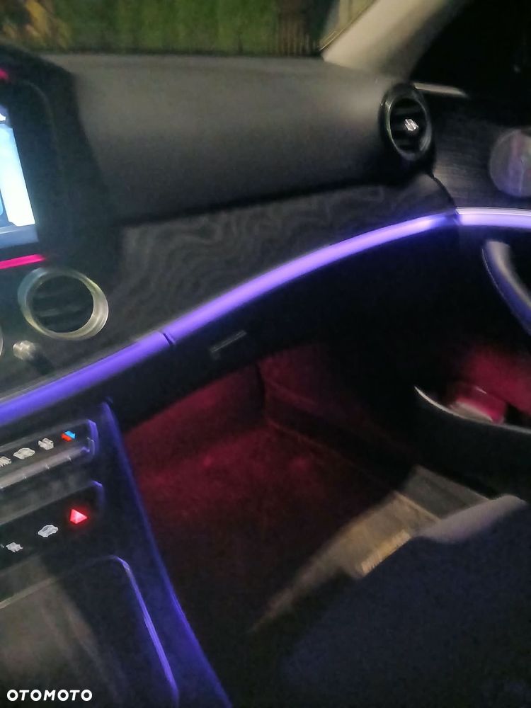 Mercedes-Benz Klasa E 220 d 4-Matic Business Edition 9G-TRONIC - 20