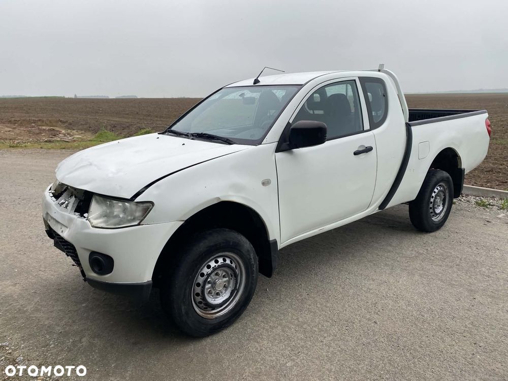 Mitsubishi L200 - 4