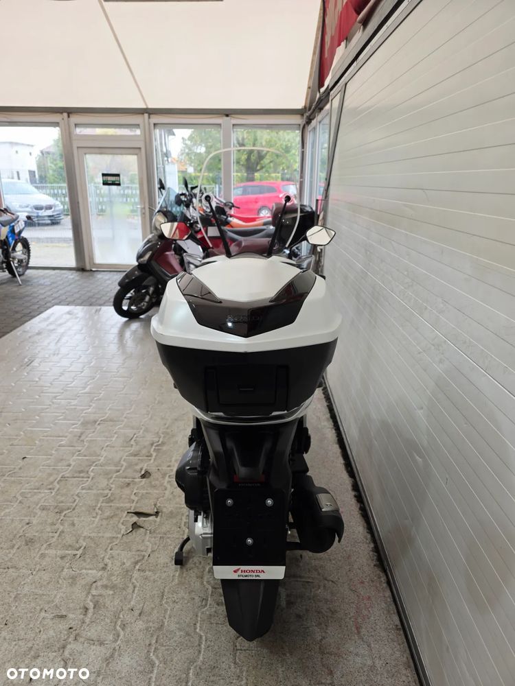 Honda SH - 24