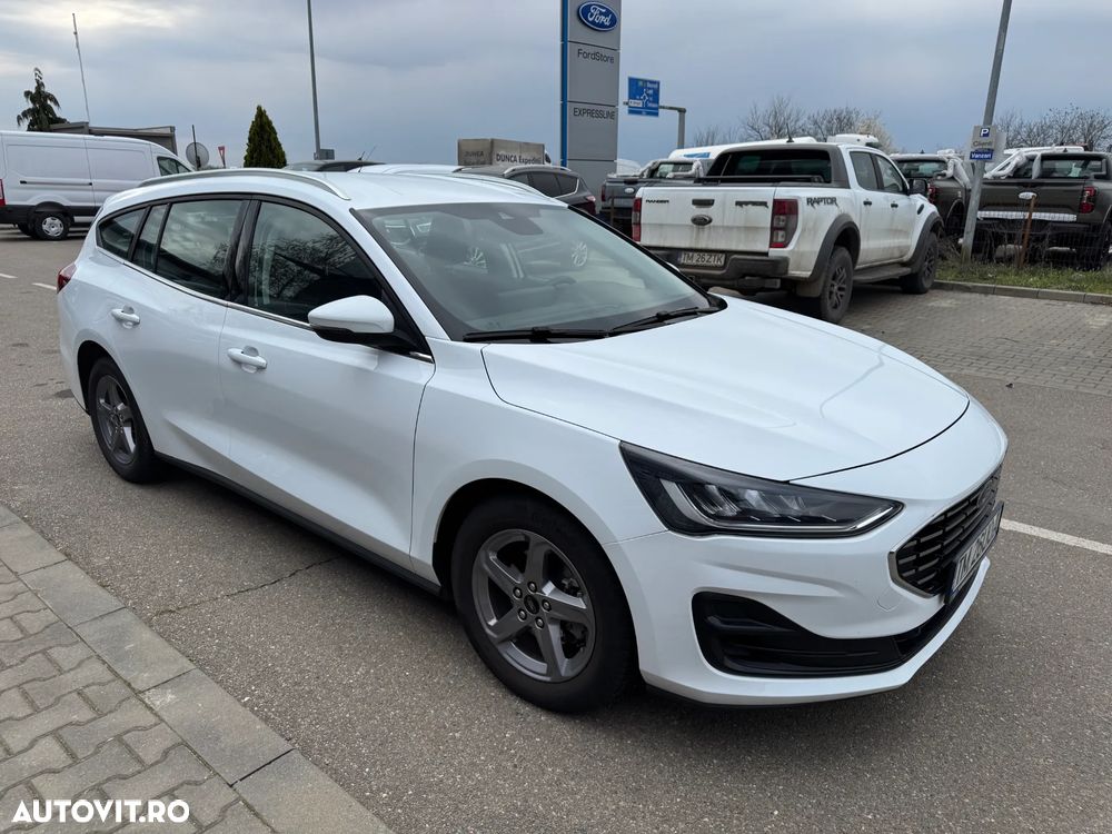 Ford Focus 1.0 EcoBoost MHEV Titanium - 3