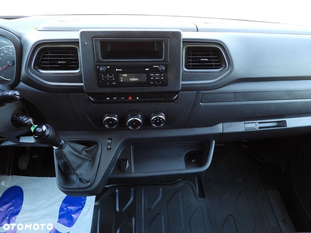 Renault MASTER PLANDEKA 10 PALET WEBASTO TEMPOMAT LEDY PNEUMATYKA KLIMATYZACJA  165KM - 31
