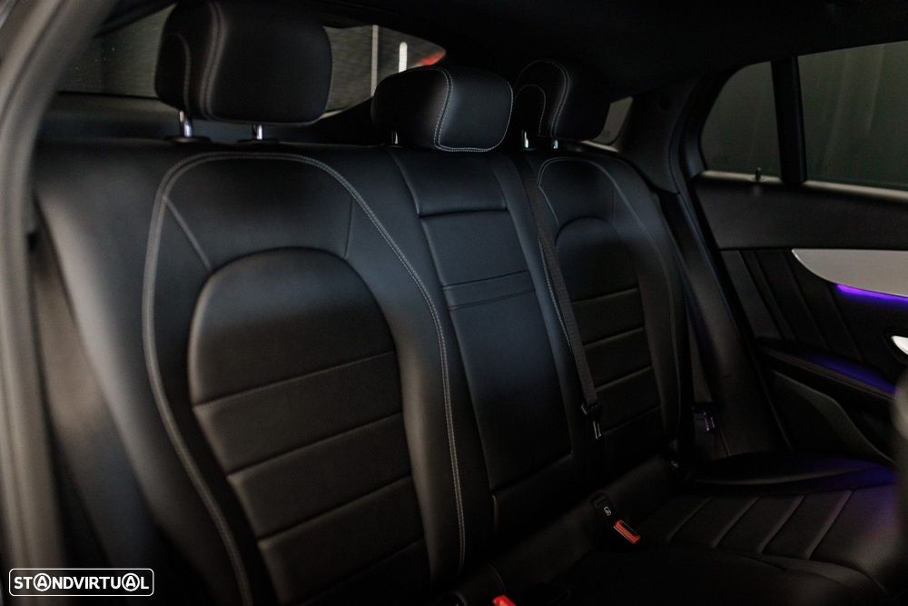Mercedes-Benz GLC 300 de 4Matic 9G-TRONIC AMG Line - 29