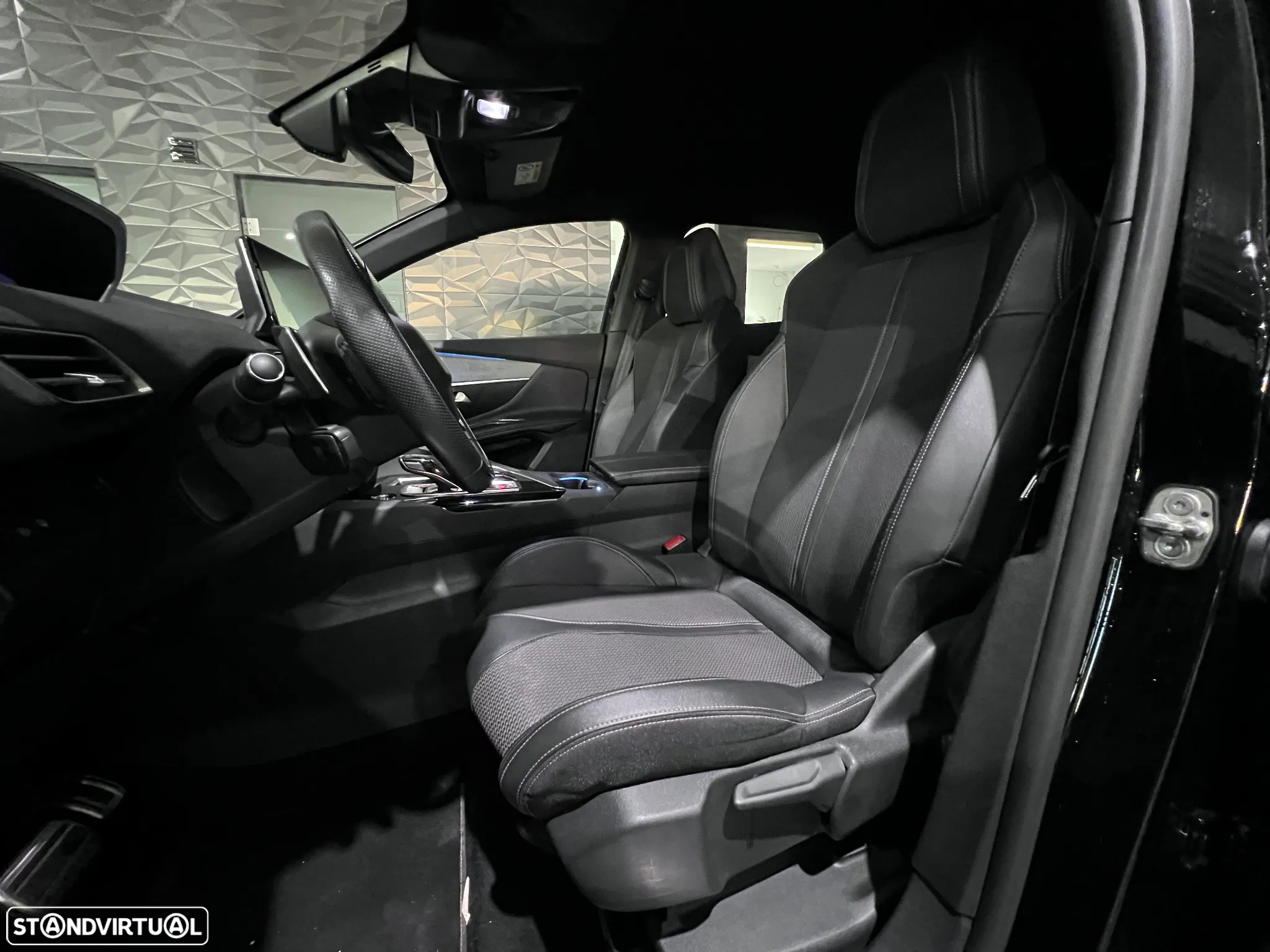 Peugeot 3008 1.5 BlueHDi GT EAT8 - 9