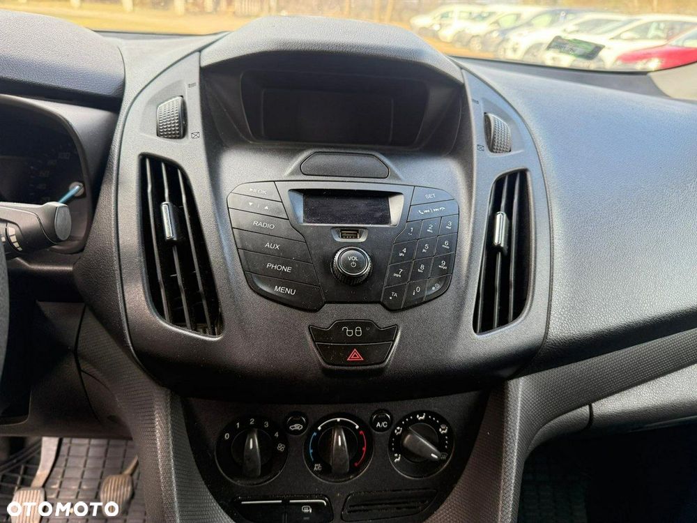 Ford Transit Connect - 18