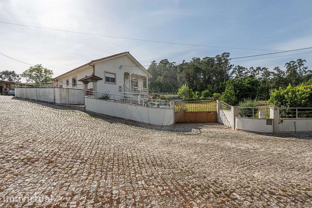 Moradia T3 em Cruz, Vila Nova de Famalicão - Grande imagem: 2/39