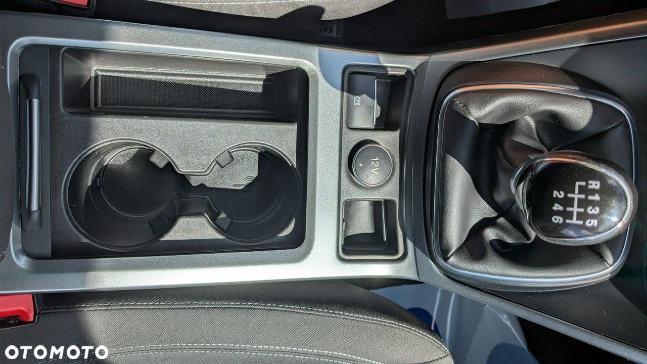 Ford Kuga - 24