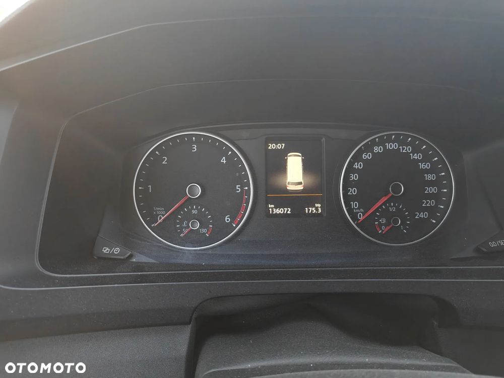 Volkswagen Caravelle 2.0 TDI L1 Highline DSG - 10