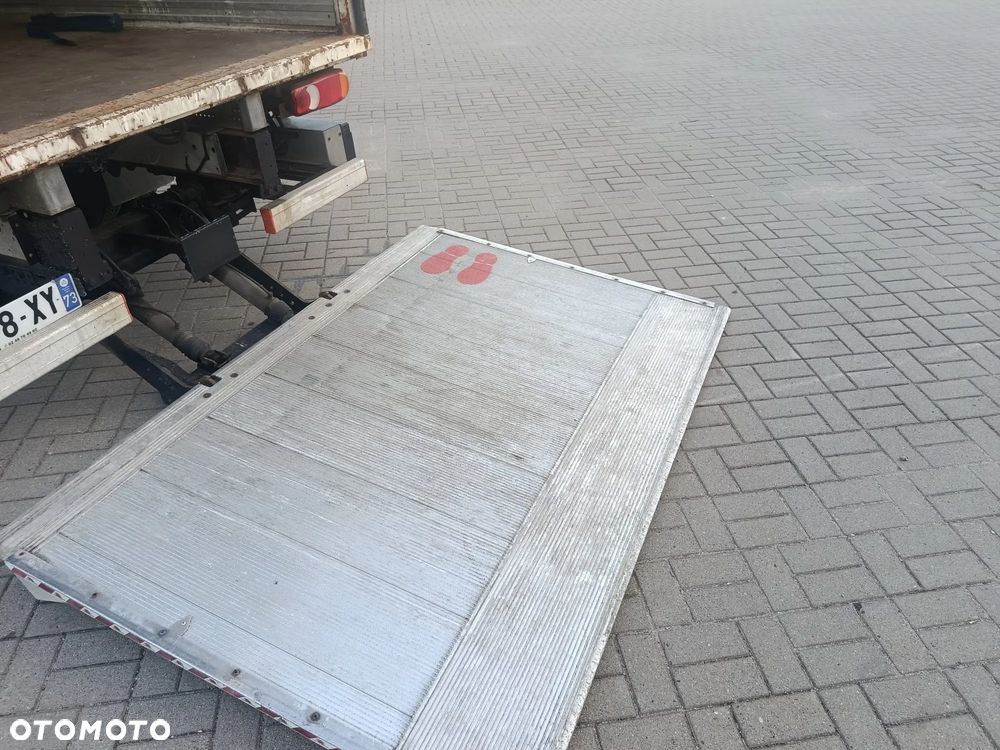 Renault Master Blizniak Kontener Winda - 13