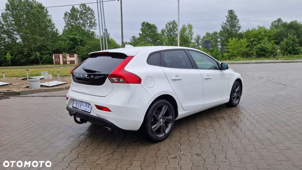 Volvo V40 D4 Summum - 3