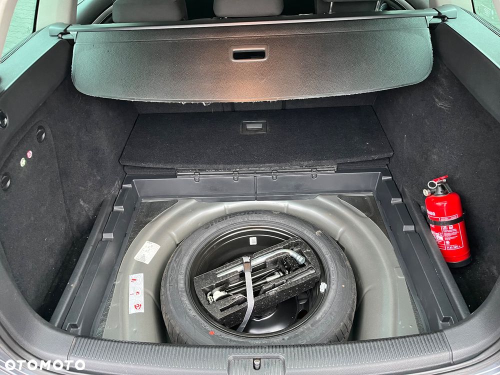 Volkswagen Golf Variant 1.4 TSI Highline DSG - 17