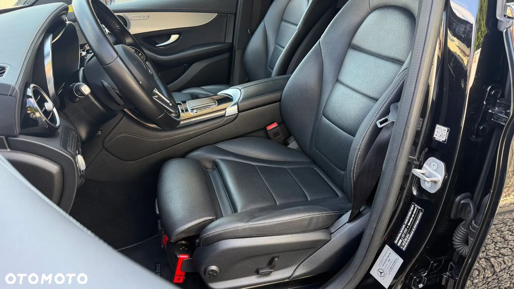 Mercedes-Benz GLC - 24