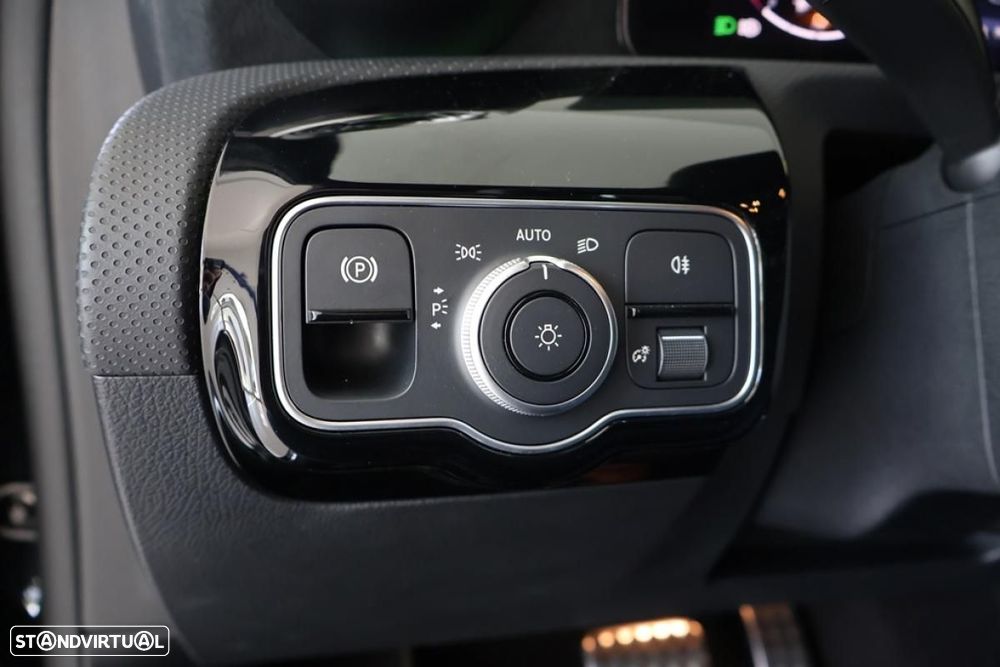 Mercedes-Benz A 250 e - 11