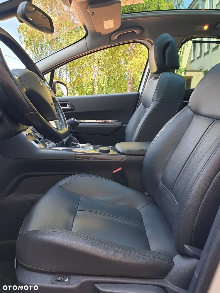 Peugeot 3008 HDi 150 Allure - 23