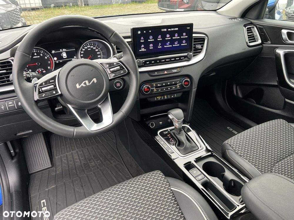 Kia Ceed - 27
