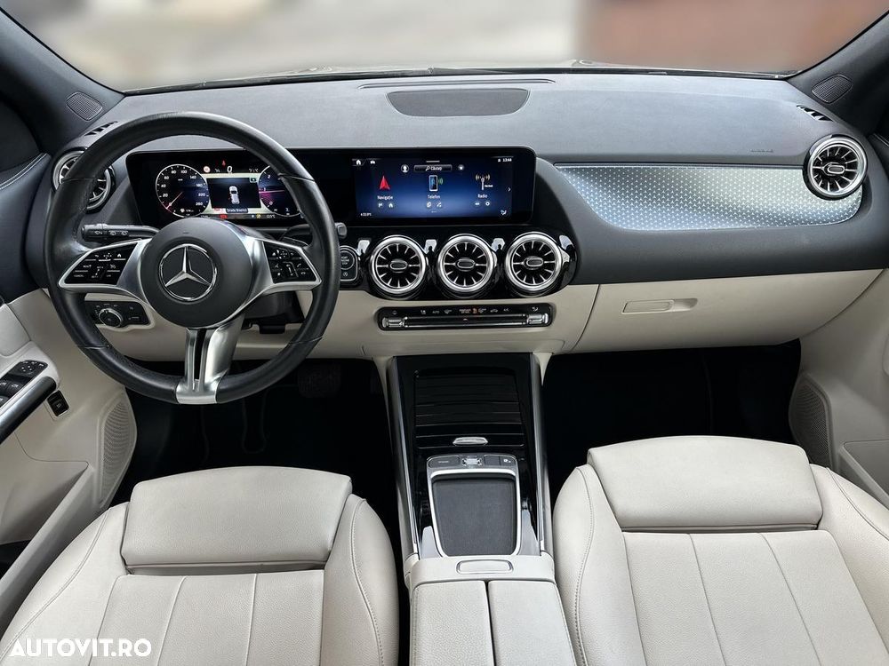 Mercedes-Benz GLA 200 d 4MATIC Aut. - 12