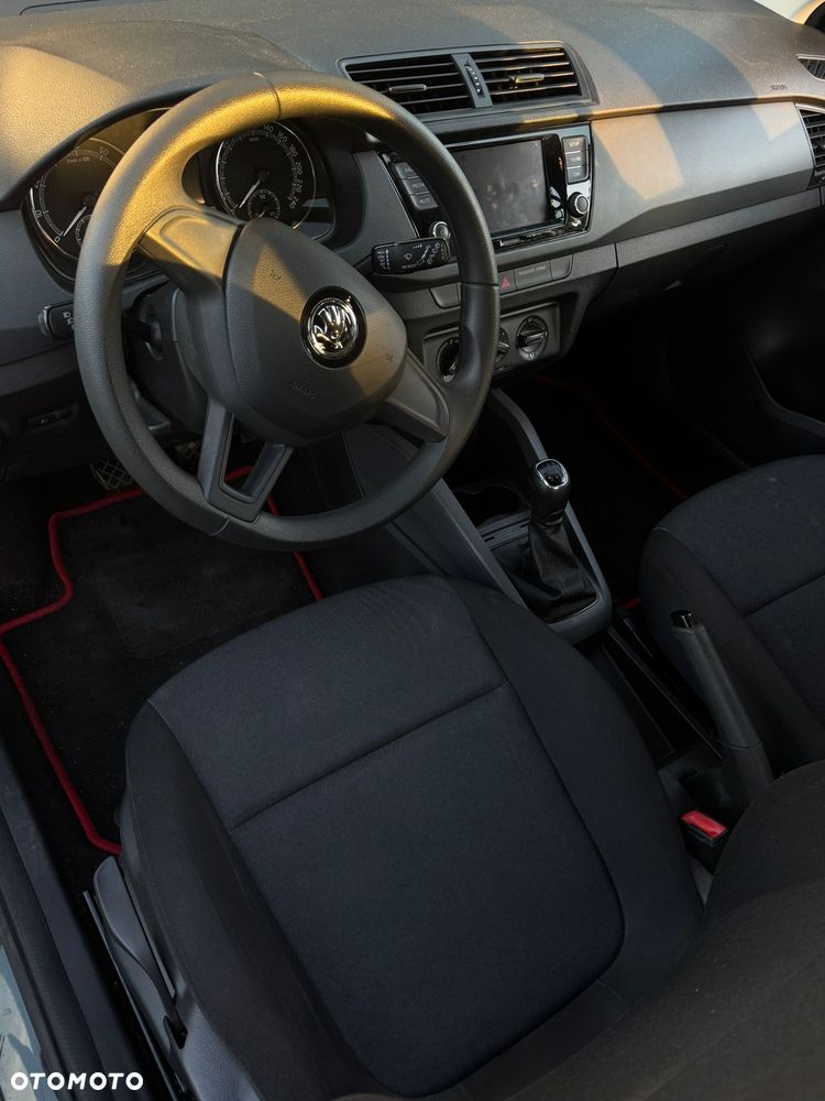 Skoda Fabia - 12
