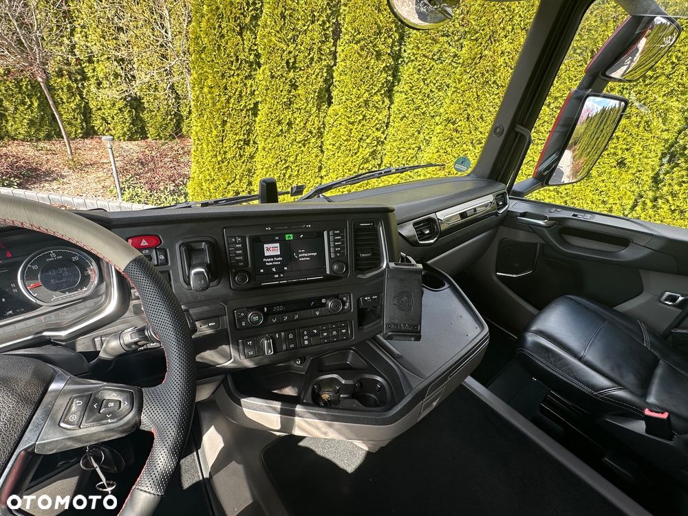 Scania / R500 / 6X2 / HAKOWIEC / Oś-SKRĘTNA-PODNOSZONA / - 37