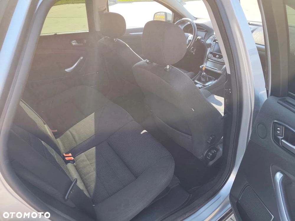 Ford Mondeo 2.0 TDCi Titanium X - 19