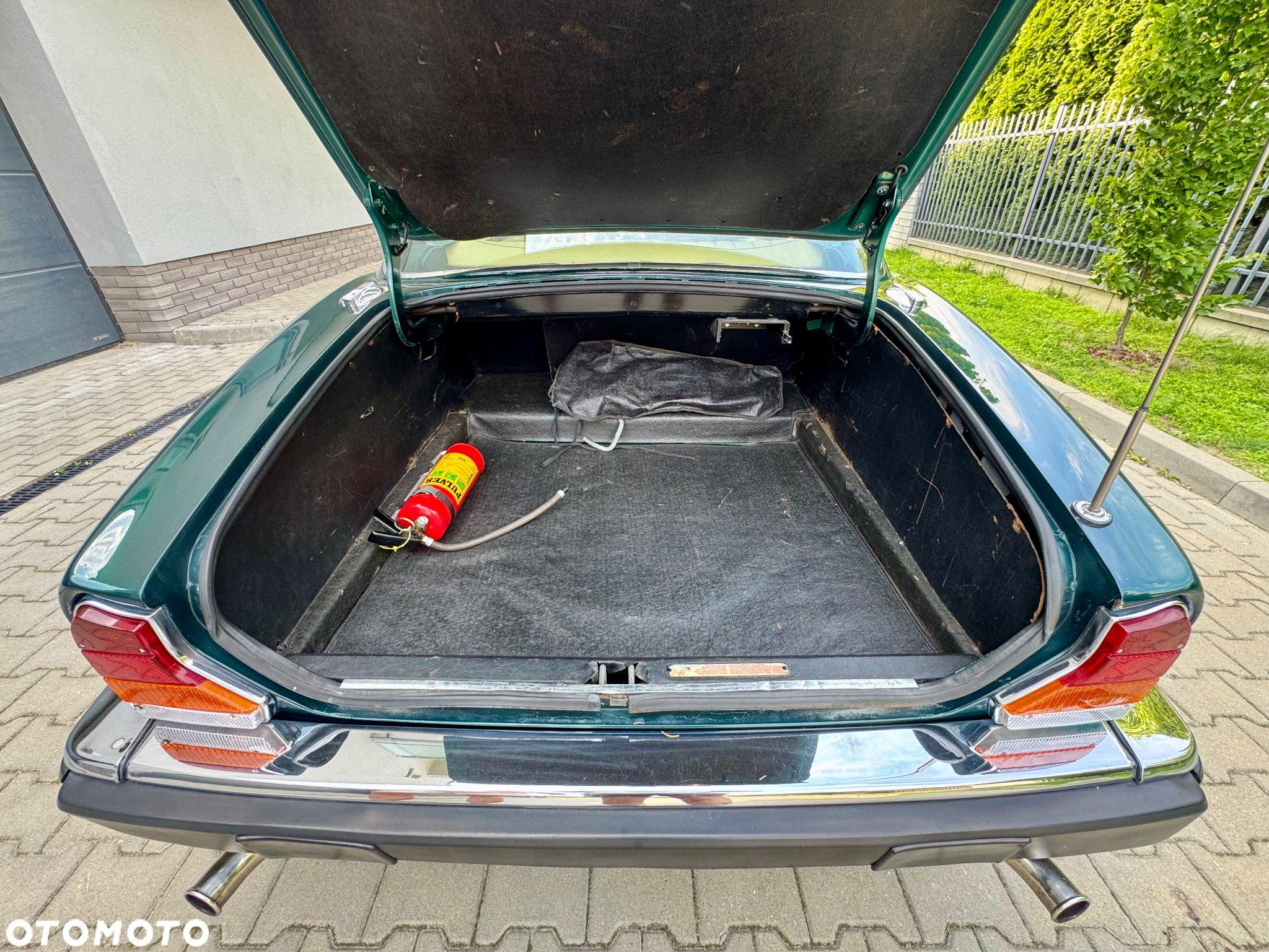 Jaguar XJ - 13